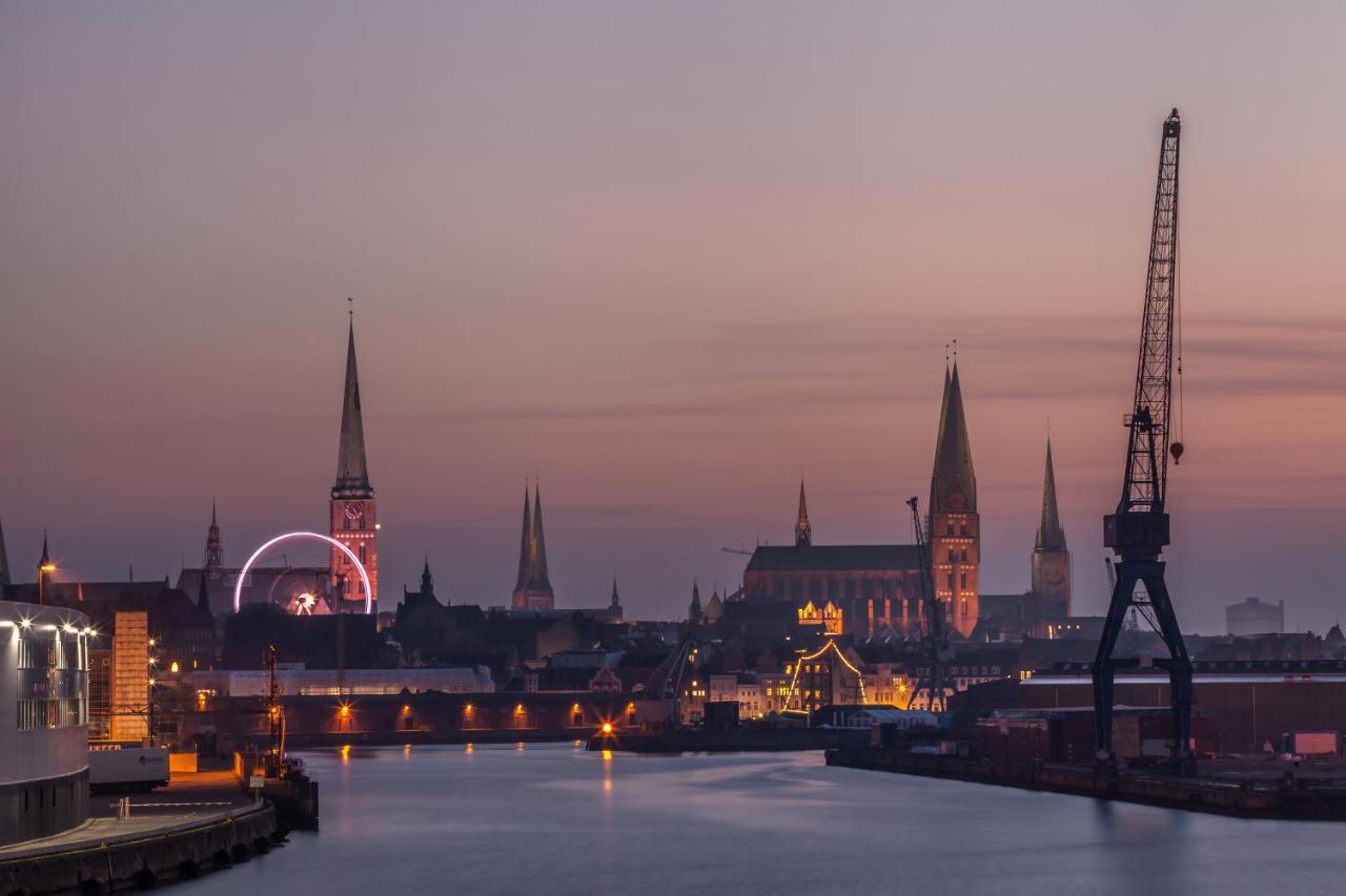 Hotel Die Reederin Lubeck Exterior photo